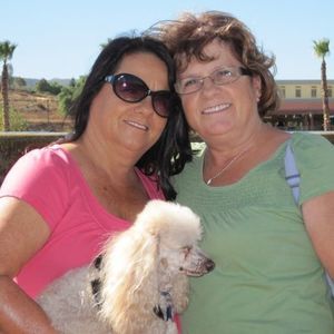 Meet your Posher, Rena