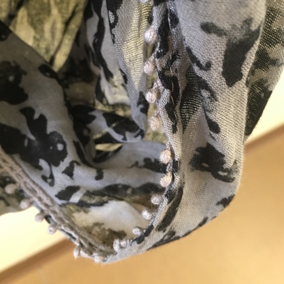 Nordstrom Infinity Scarf NWOT - Picture 3 of 3