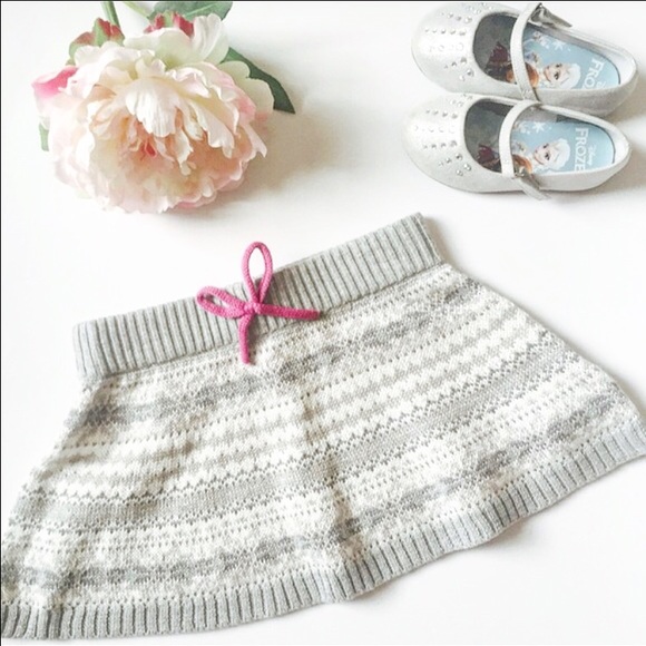 OshKosh B'gosh Other - NWOT Osh Kosh skirt
