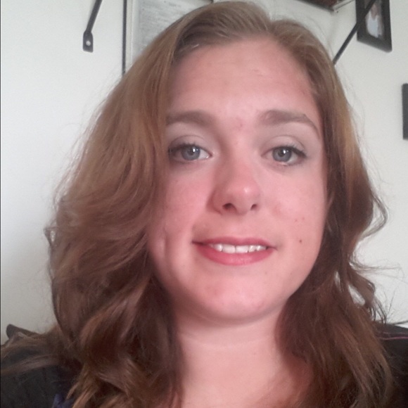 Meet your Posher, Christine - Picture 1 of 1