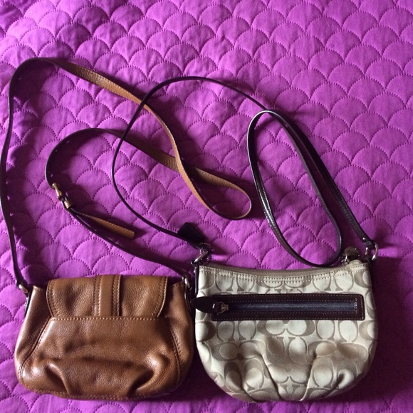 2brand name purses for the price of one EXTRA PICS - Picture 2 of 4