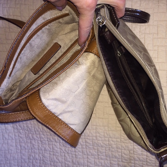 2brand name purses for the price of one EXTRA PICS - Picture 4 of 4