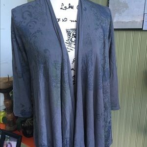 Thin 3/4 sleeved cardigan