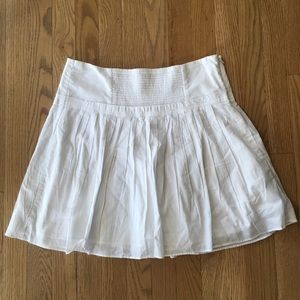 Banana republic white skirt size 6