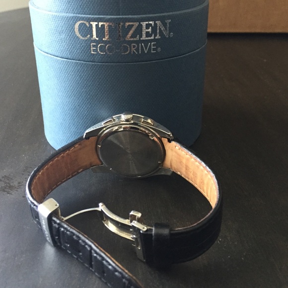 Citizen Eco-Drive Watch - Picture 2 of 2