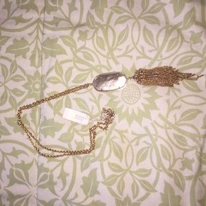 Kendra Scott necklace