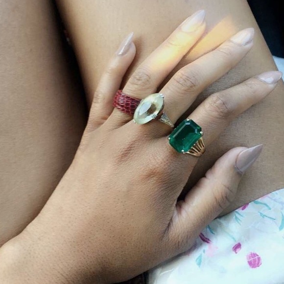 Meet your Posher, Renee - Picture 2 of 2