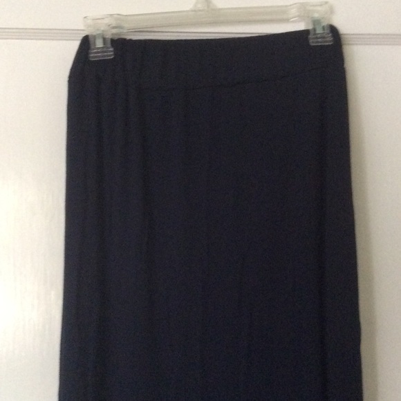 Navy blue elastic waist maxi skirt - Picture 2 of 4