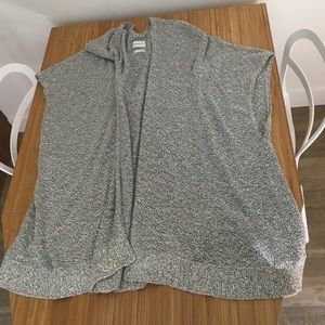 Aritzia Knit shawl/cape