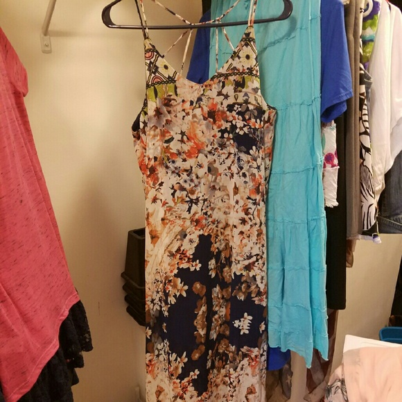 Long dress, beautiful colors, never worn