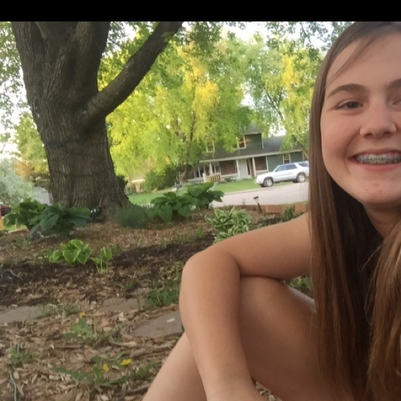 Meet your Posher, Mallory - Picture 1 of 1