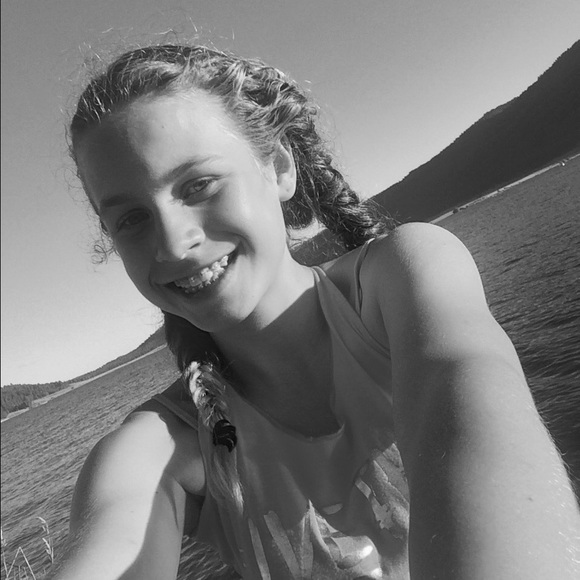 Meet your Posher, Alexsis