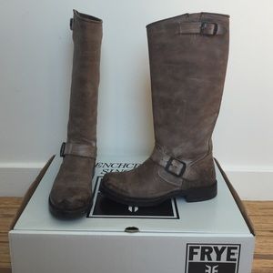 Frye Veronica Slouch in Slate - size 6