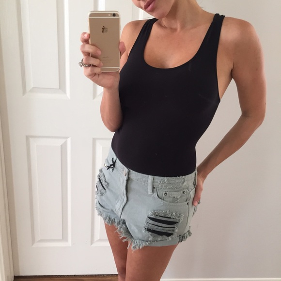 🏴• SALE/Last • Dusty Grey Distressed Shorts - Picture 4 of 4