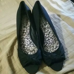American Eagle heels