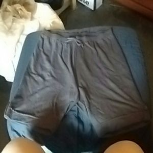 Womens 3x shorts, nwot