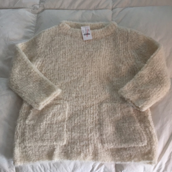 JCrew kids (CrewCuts) Sweater with front pockets.