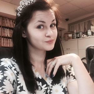 Meet your Posher, Valeria