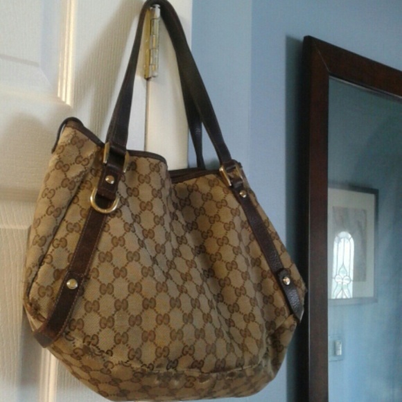 Authentic brown gucci bag.
