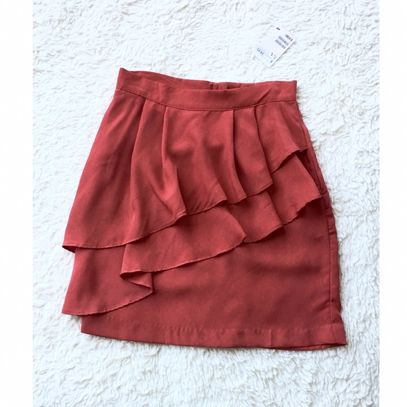 💗✨NWTO✨💗H&M Ruffle Skirt in Burnt Orange