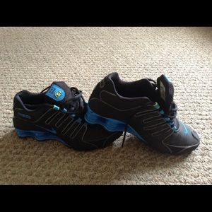 Nike Shox 7.5 shoes