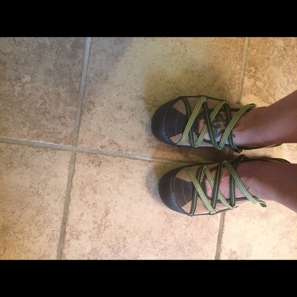 J-41 Vegan Shoes - Picture 2 of 3