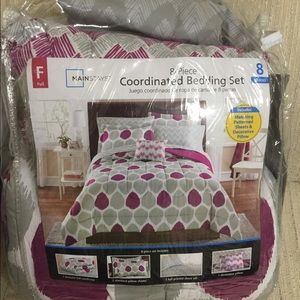 Mainstay comforter