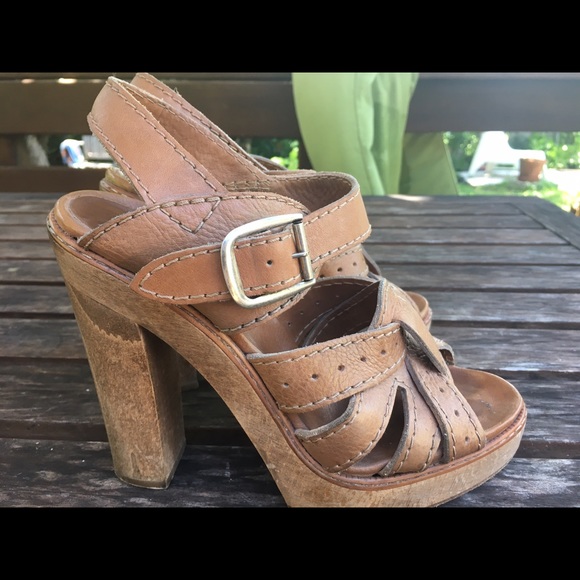 SOLD-Chloe brown leather sandal