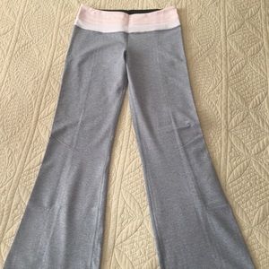 Lululemon Groove pant sz 6 gray