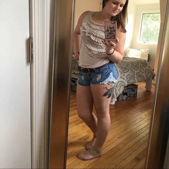 Meet your Posher, Alexus - Picture 3 of 3