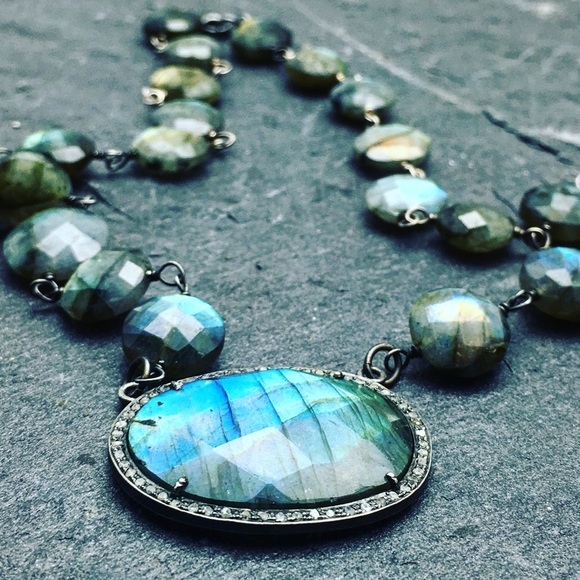 Sold Diamonds and Labradorite necklace - Picture 4 of 4