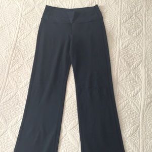 Lululemon pant sz 6 flattering criss cross waist