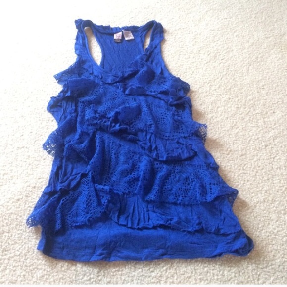 Tank - Picture 2 of 2