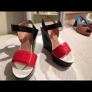 Robert Clergerie Shoes - Robert Clergerie stunning platform sandals Robert Clergerie Shoes - Robert Clergerie stunning platform sandals