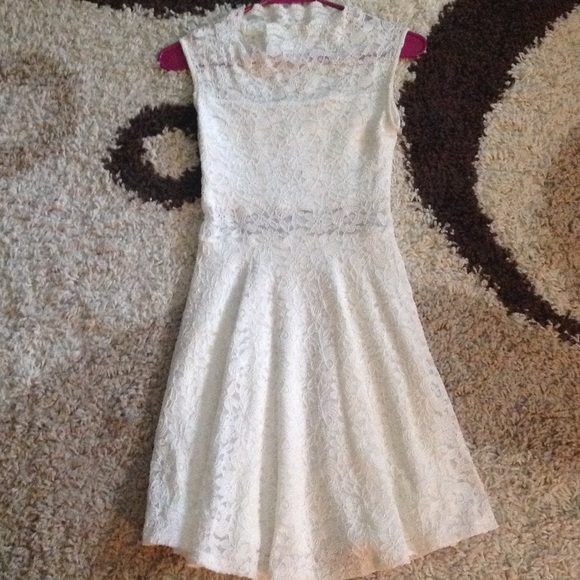 White lace dress