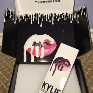 NEW UNOPENED KYLIE LIP KIT IN KOURT K