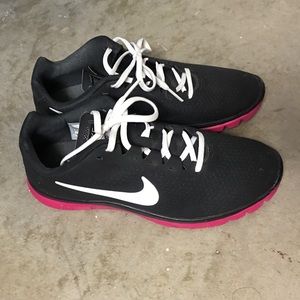 Nike free shoes