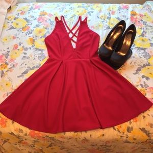 ❤️ LOWEST ❤️ Sexy Red Dress from Windsor