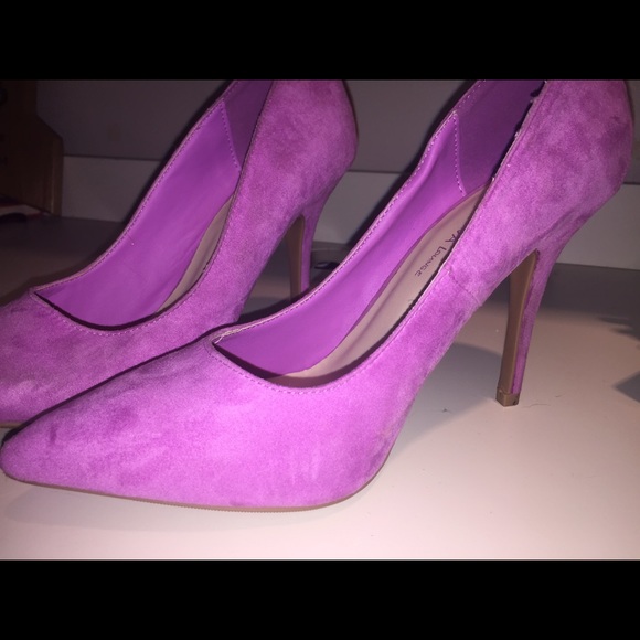 Windsor purple heels