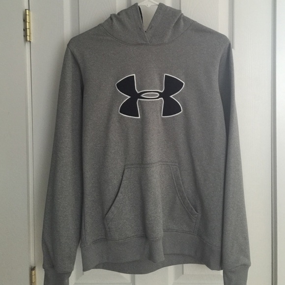 Under Armour Sweaters - Under armour sweatshirt