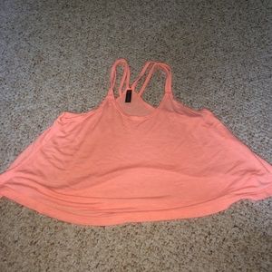 Flowy Tank