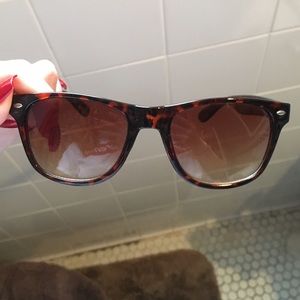 "Khloe" Sunglasses