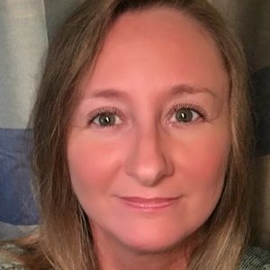 Meet your Posher, Carrie