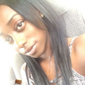 Meet your Posher, Inashia