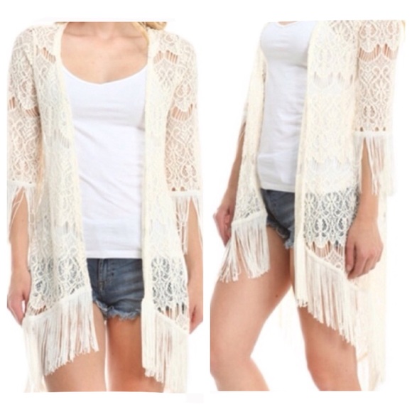 🎀1 SM LEFT🎀 Ivory Lace Fringe Cardigan - Picture 2 of 5