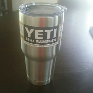 Brand New Yeti 30 oz Rambler still in box