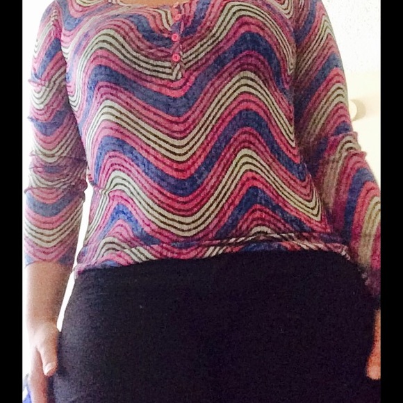 Long sleeve colorful tee top - Picture 2 of 3