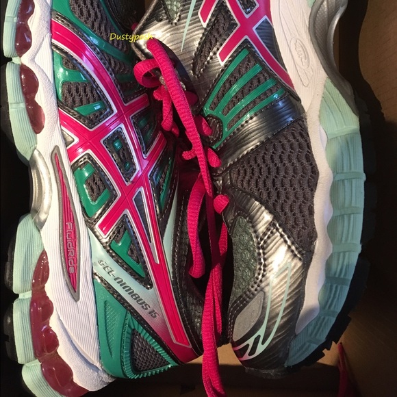 More pictures ____Asics Gel Nimbus 15 Sneakers - Picture 2 of 4