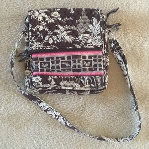 Vera Bradley messenger bag