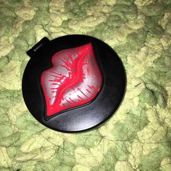 Small portable mirror